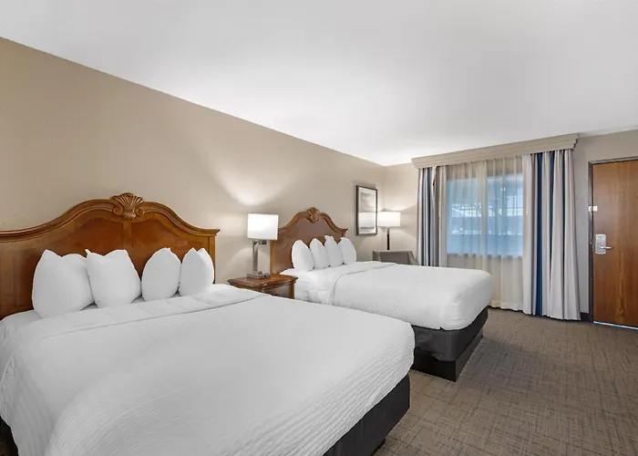 Best Western Plus Dubuque Hotel And Conference Center