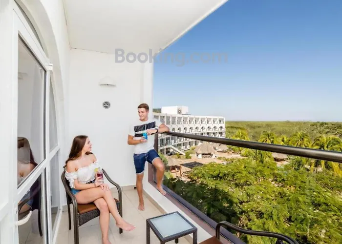 Uxmal Resort Maya