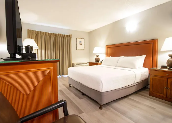Coast Parksville Hotel