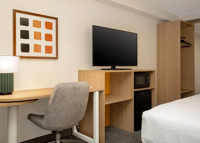 Spark By Hilton Edmundston