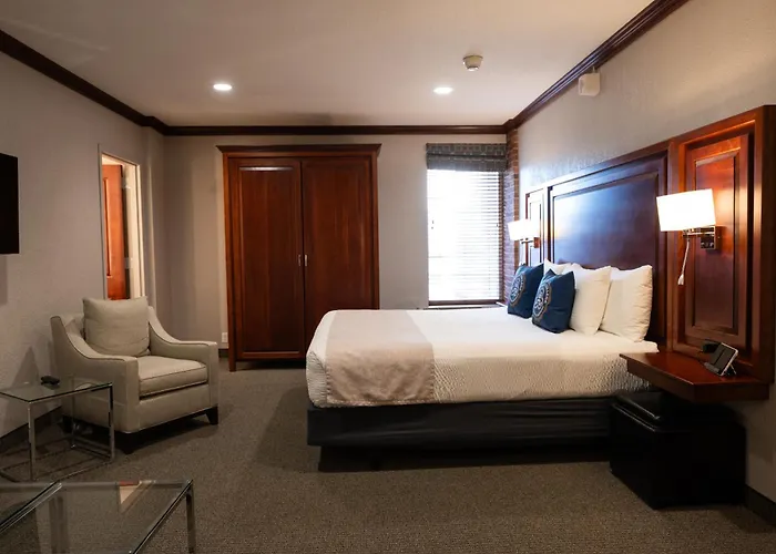 Hillsdale College Dow Hotel And Conference Center