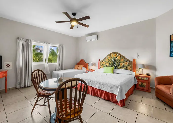 Marina Banderas Suites Hotel Boutique