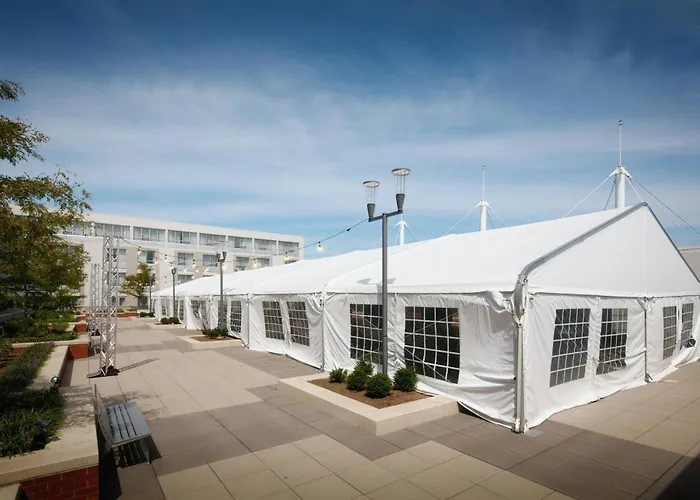 Courtyard By Marriott Erie Bayfront