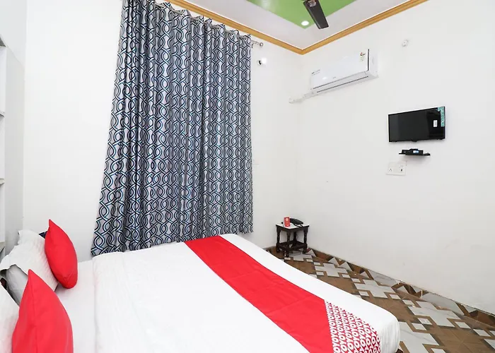 Hotel O U Inn