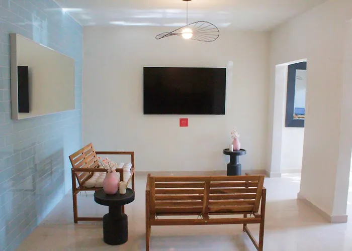 Aura House Isla Verde San Juan