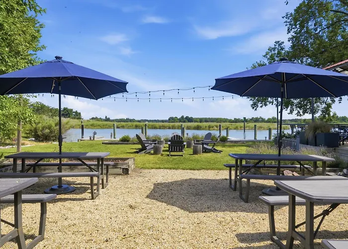 Tilghman Island Inn