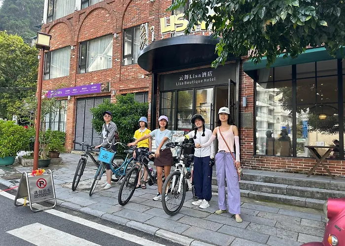 Yangshuo Lisa Boutique Hotel - Chinese Culture & Wellness - Central Yangshuo & 8 Min To West Street & 6 Min To Li River