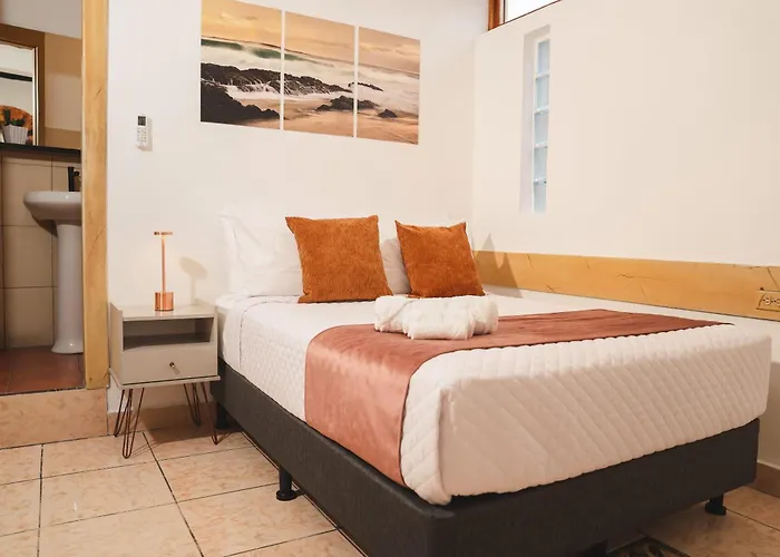 Hotel Crossman