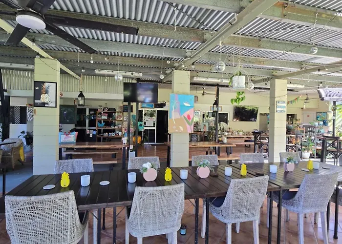 Bramston Beach Resort And Restaurant