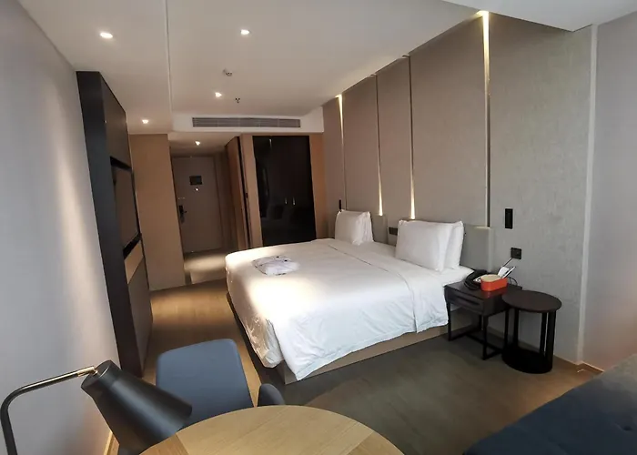 Atour Hotel Dongguan Nancheng International Trade Center