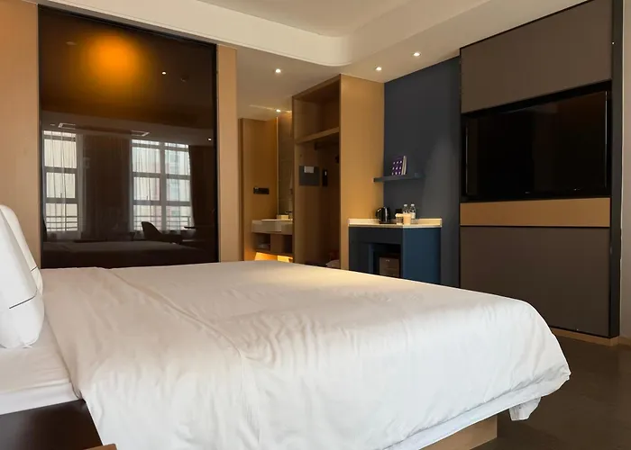 Atour Hotel Zhanjiang Renmin Avenue Dingsheng Plaza