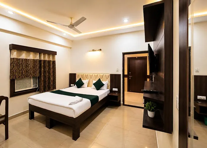 Hotel Pragati Palace