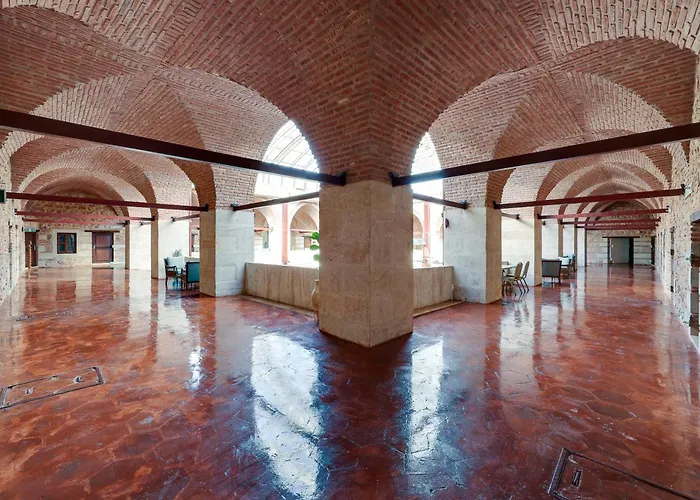 Silk Road Museum Hotel