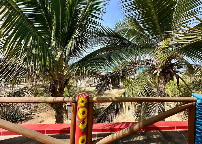 Beachfront Paradise Boutique Hotel - Alebrijes Jacuzzi Suits