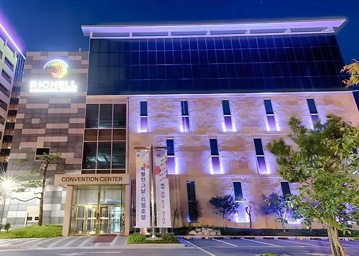 Richell Hotel