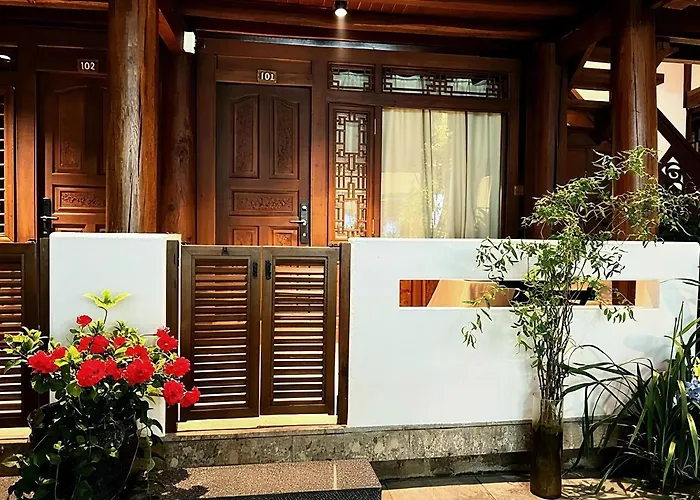 Yuanxiang Garden Boutique Inn - Ancient City Center 原乡文苑客栈