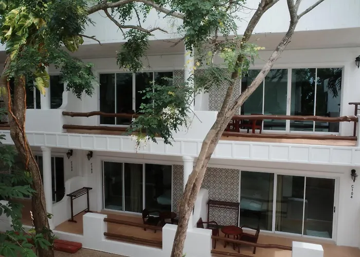 Gee Resort