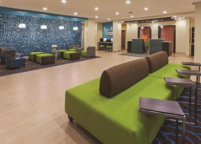 La Quinta Inn & Suites By Wyndham Beeville