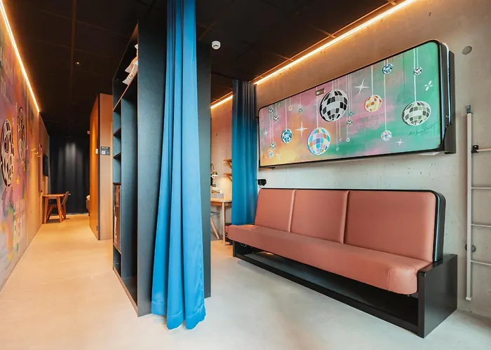 Time Hotel, Time To Stay Art & Boutique