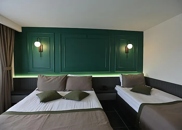 Ren Business Hotel