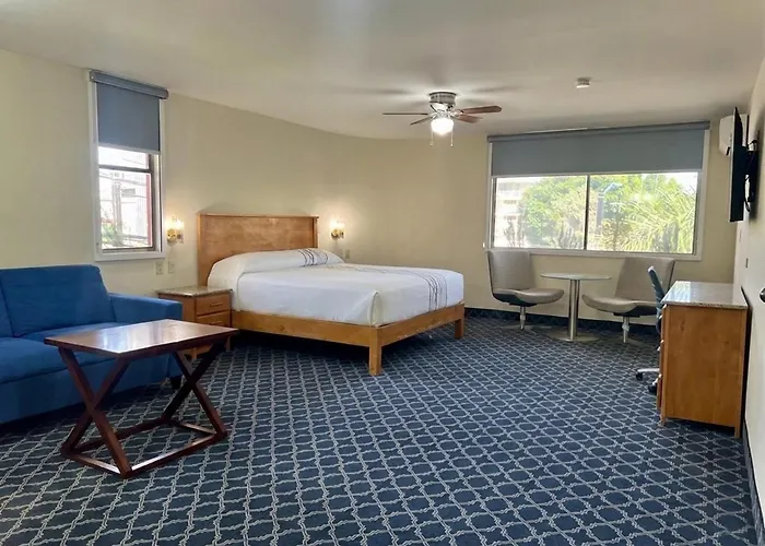 Hotel Leon