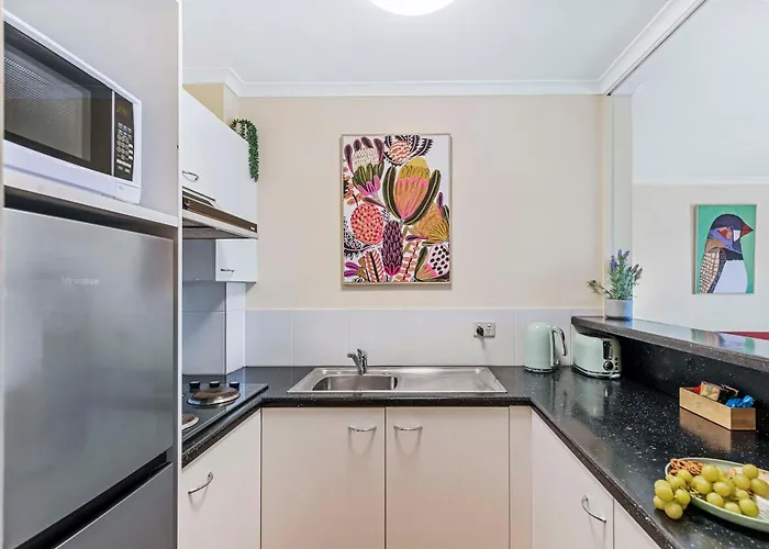 Charming Suite Easy Access 2 Cbd By Custom Bnb Hosting