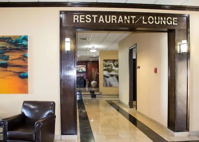 Best Western Plus Lake Front Hotel