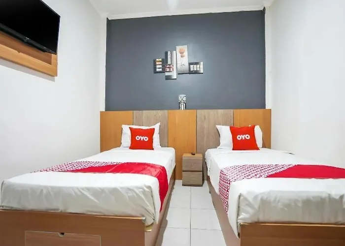 Hotel O Green Palm Kostel Syariah