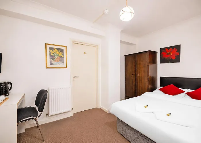 Saji Hotel Ilford