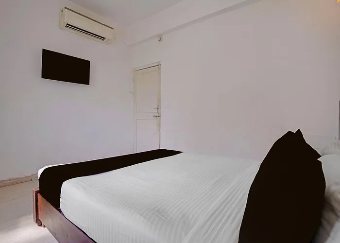 Super Townhouse Calangute - Baga Circle Formerly Park Avenue