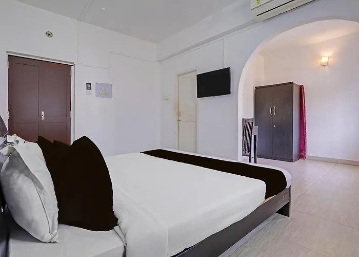 Super Townhouse Calangute - Baga Circle Formerly Park Avenue