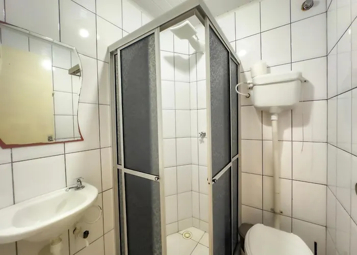 Ssa 33 Hotel
