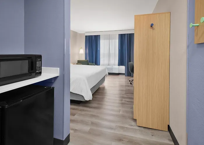 Garner Hotel Lincoln North By Ihg
