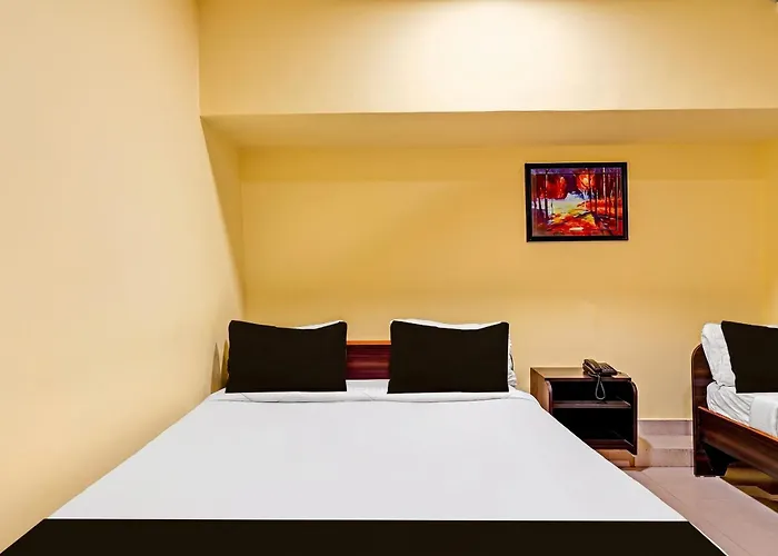 Super Oyo Collection O Nad Near Airport