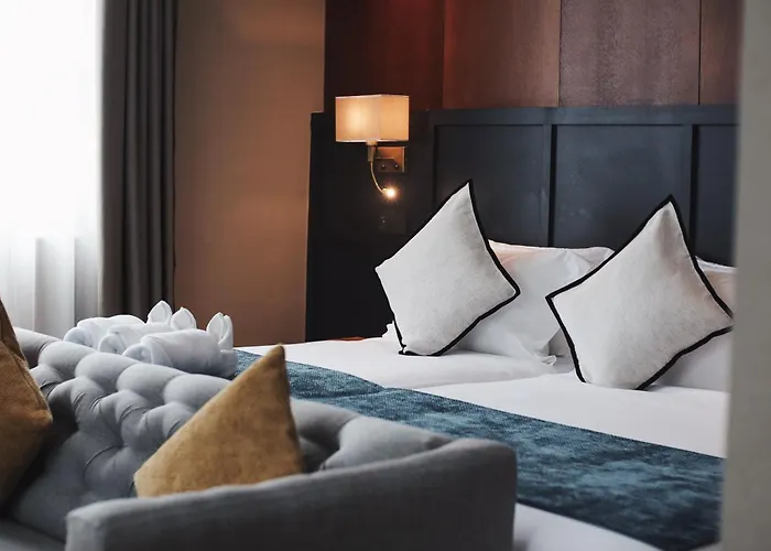 Moon Hotel
