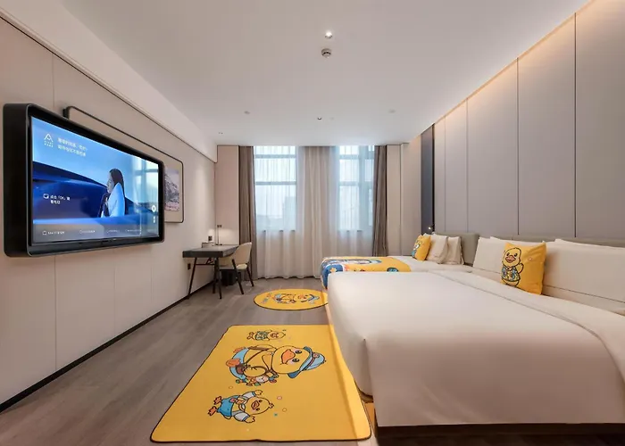 Atour Hotel Zhuhai North Station Baolong City