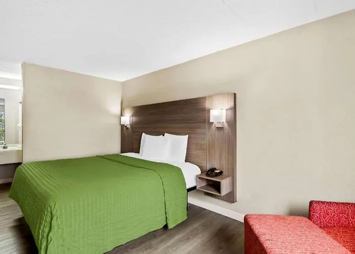 Econo Lodge Willowbrook