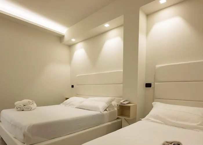 Hotel Twins