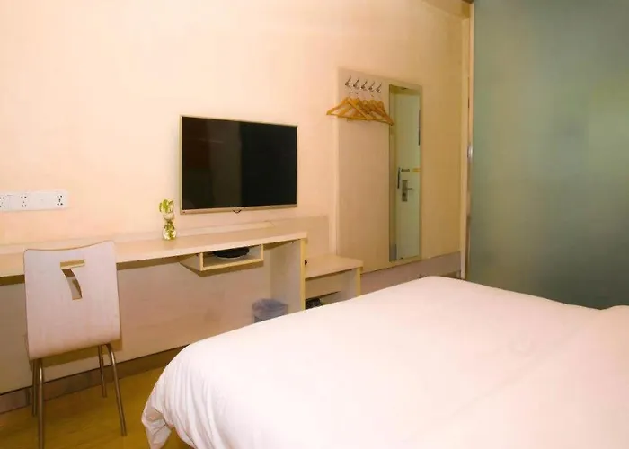 7 Days Inn Zhangye Gaotai County Central Square