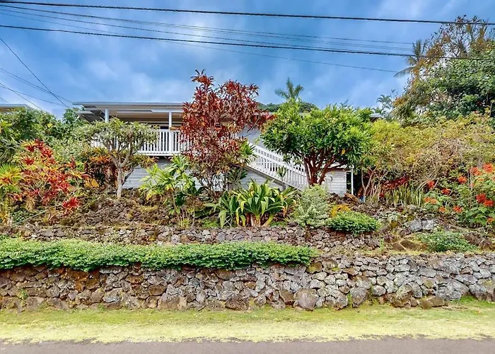 Pualani Island Getaway - Ohana - 30-Night Minimum