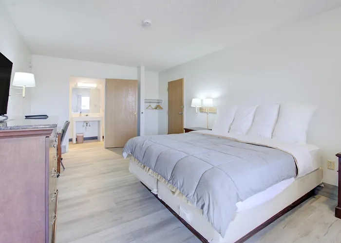 Oyo Malden Airport Inn