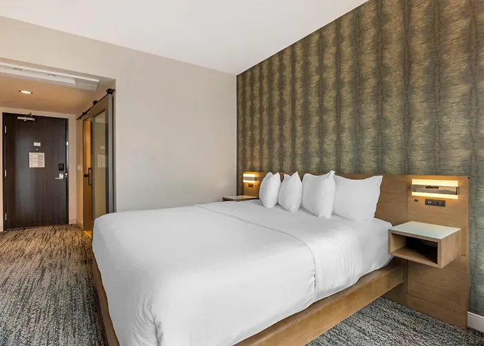 Cambria Hotel Portland - Pearl District