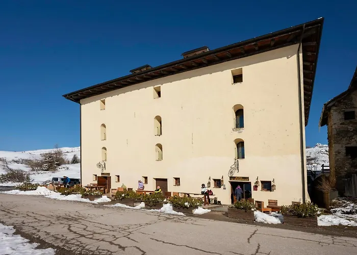 Hotel Dimora Storica La Mirandola