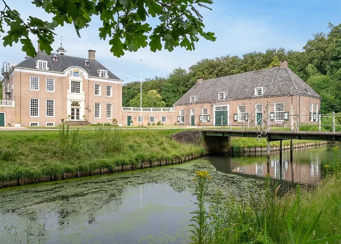 De Zwaluwenburg