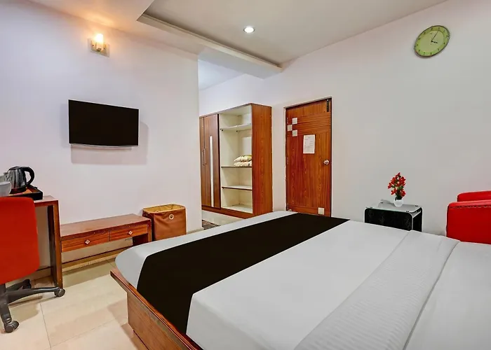 Townhouse Seethammadhara Junction Formerly Vijaya Residency