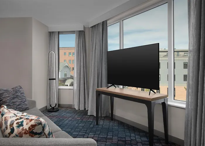 Homewood Suites By Hilton Portsmouth Downtown