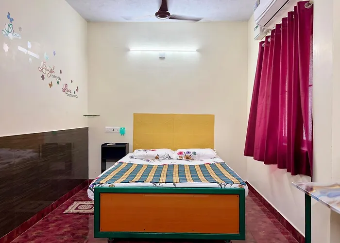 Aravind Guest House