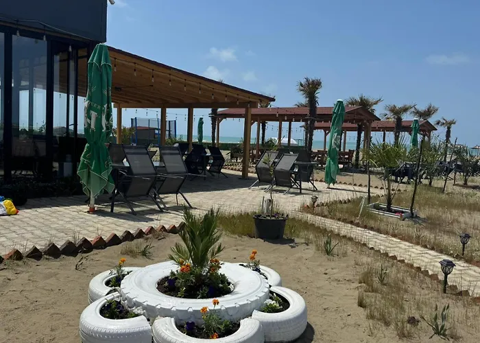 Mango Beach And Hotel