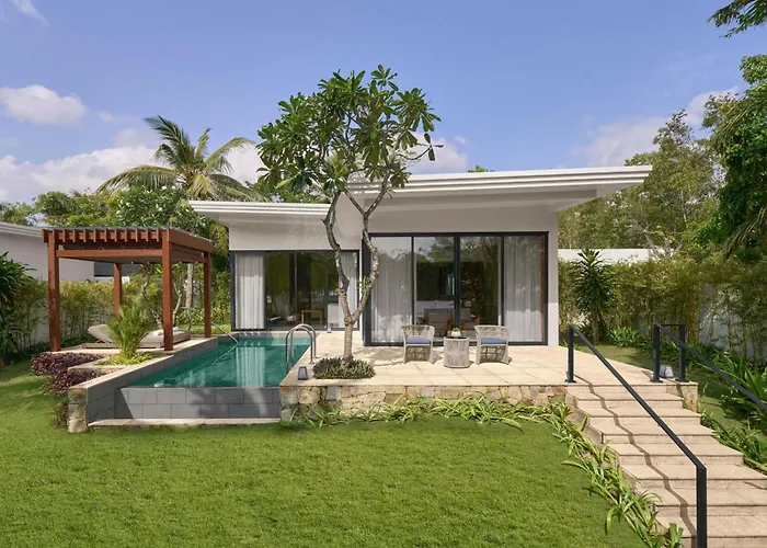 Jw Marriott Cam Ranh Bay Resort & Spa
