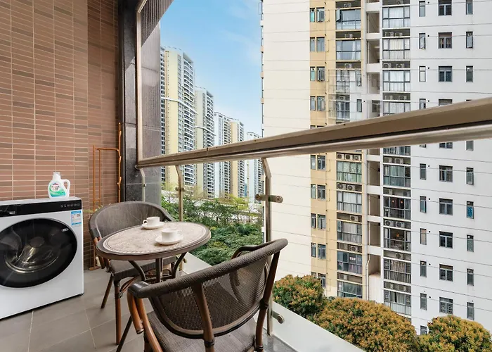 Seeu Designer Apartment - Qiaoxiang Metro, Futian Shenzhen